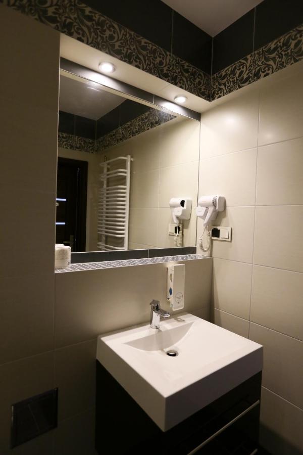 Hotel Fryderyk Νίσα Εξωτερικό φωτογραφία