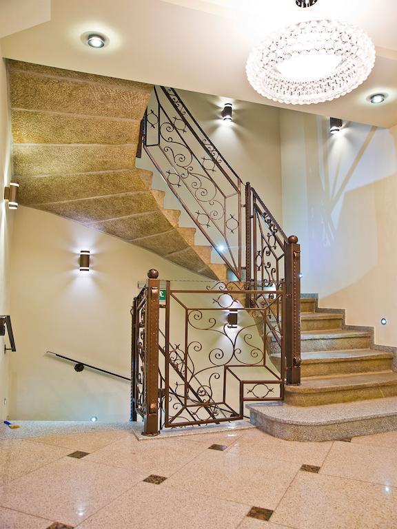 Hotel Fryderyk Νίσα Εξωτερικό φωτογραφία