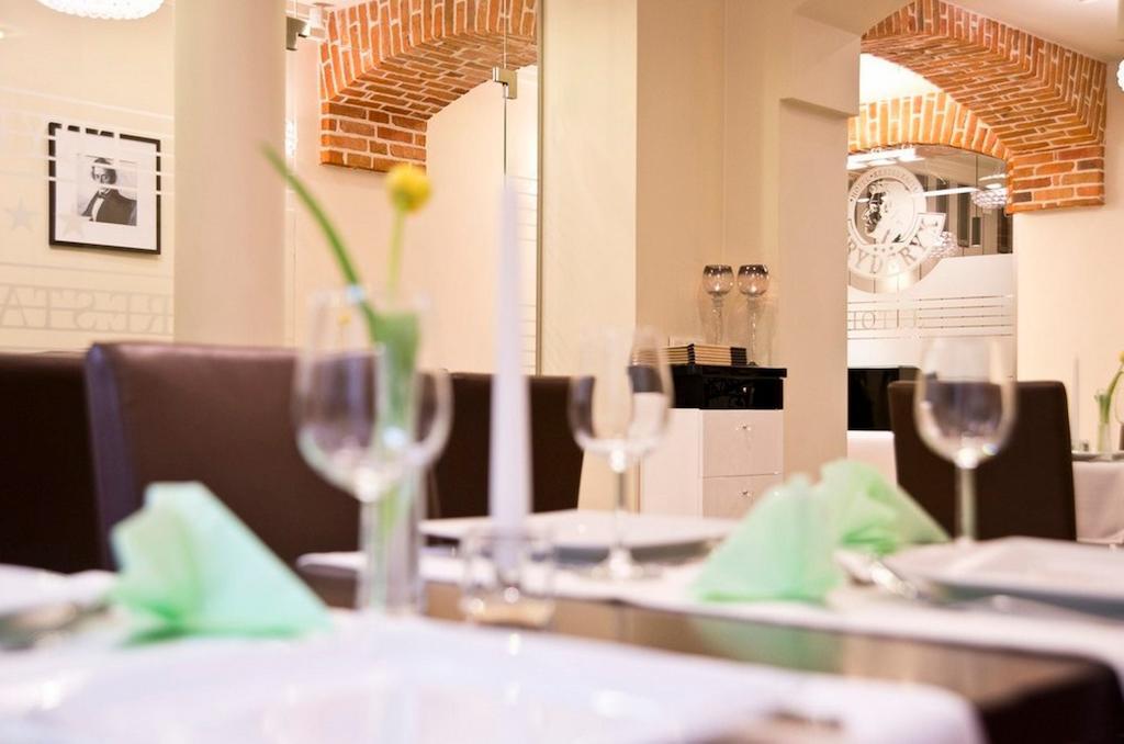 Hotel Fryderyk Νίσα Εξωτερικό φωτογραφία