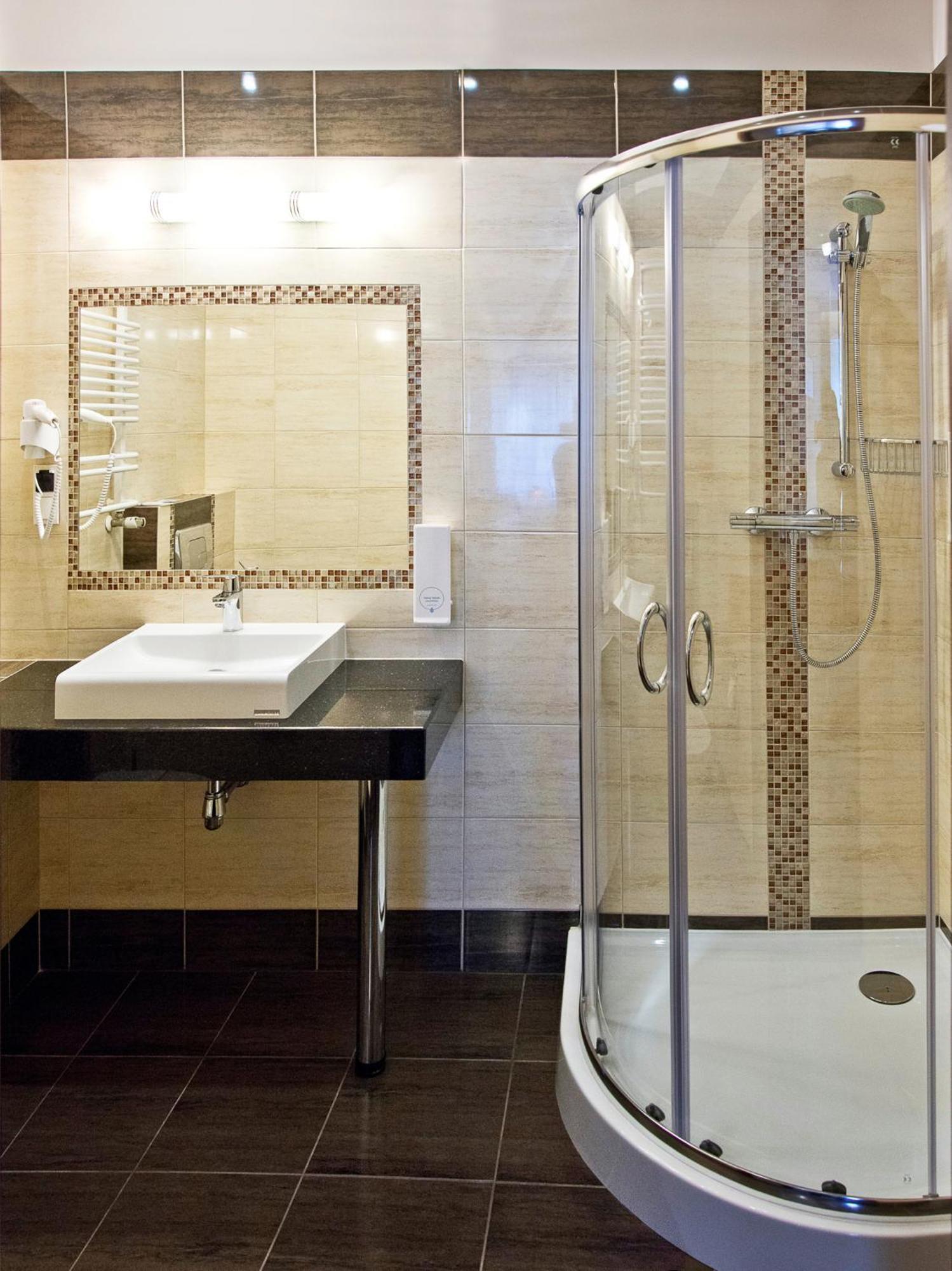 Hotel Fryderyk Νίσα Εξωτερικό φωτογραφία