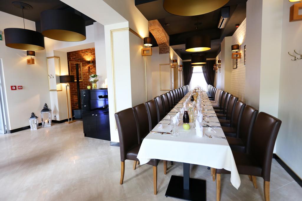 Hotel Fryderyk Νίσα Εξωτερικό φωτογραφία