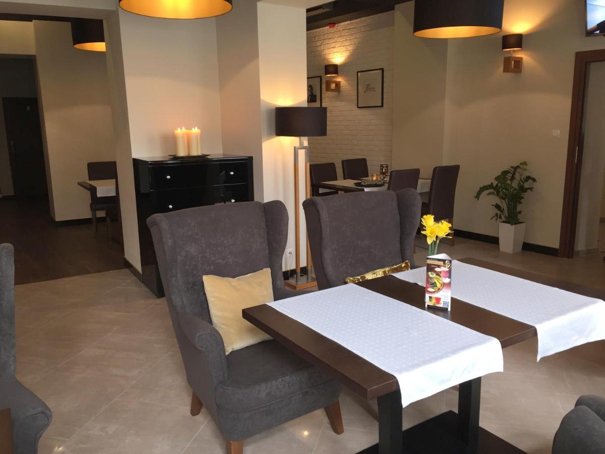 Hotel Fryderyk Νίσα Εξωτερικό φωτογραφία